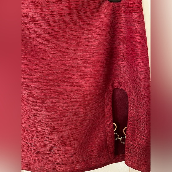 Women’s Like New Nasty Gal Textured Cut Out Chain Detail Mini Skirt - Picture 4 of 6